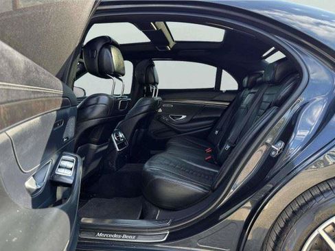Used 2019 Mercedes-Benz S 560 4MATIC Sedan image 32