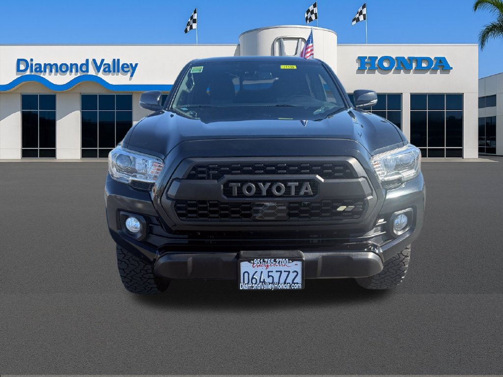 Used 2020 Toyota Tacoma TRD Off-Road w/ Technology Package AWD/4WD image 2