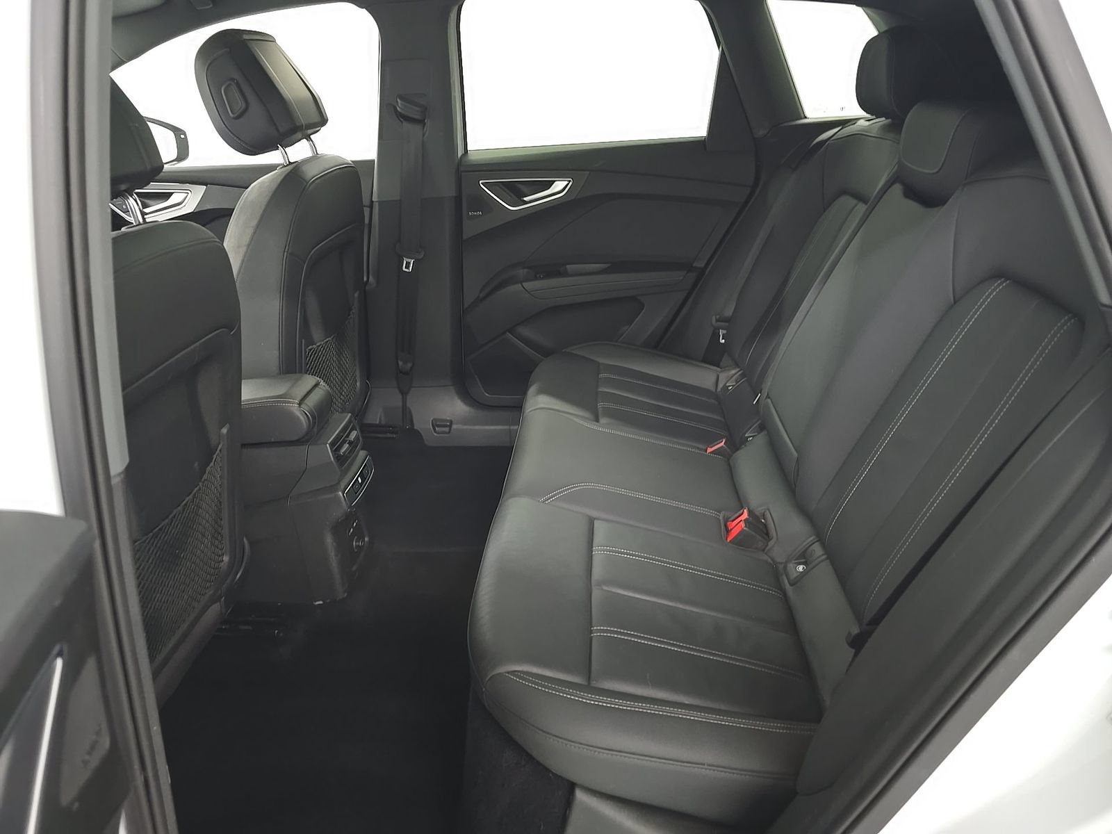Used 2023 Audi Q4 e-tron Prestige AWD/4WD image 9