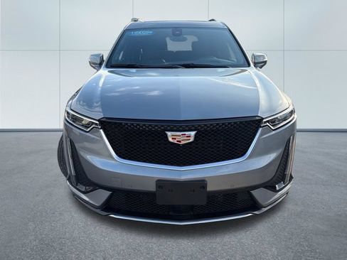 Used 2024 Cadillac XT6 Sport w/ Technology Package AWD/4WD image 6
