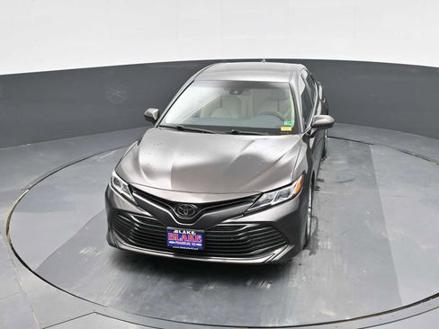 Used 2019 Toyota Camry LE image 26