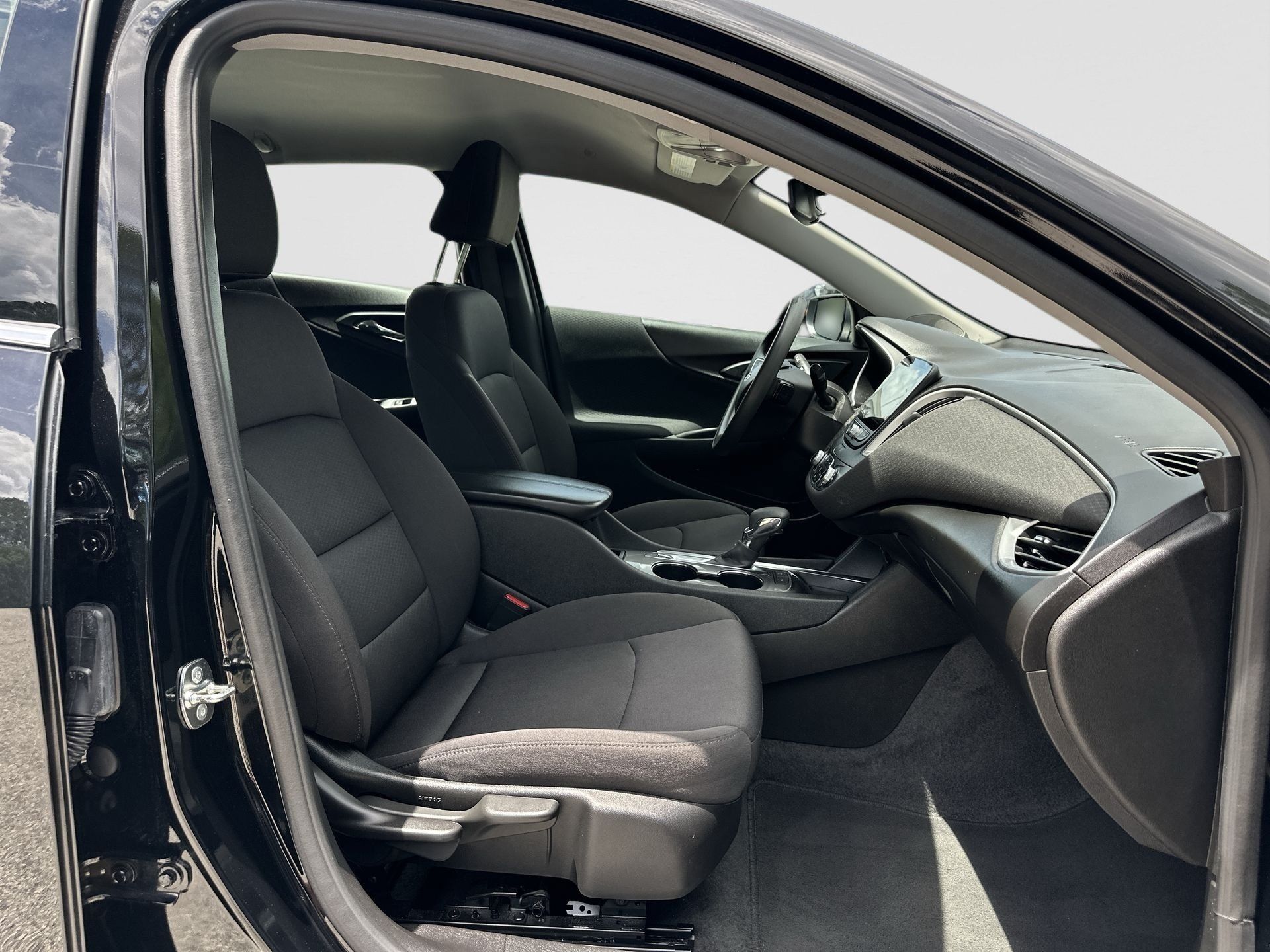 Certified 2024 Chevrolet Malibu LT FWD image 27