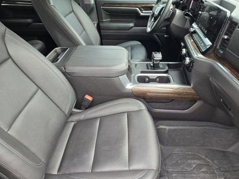 Used 2024 GMC Sierra 1500 Elevation w/ Elevation Premium Package AWD/4WD image 13