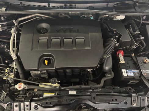 Used 2019 Toyota Corolla LE FWD image 34