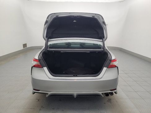 Used 2020 Toyota Camry SE image 29