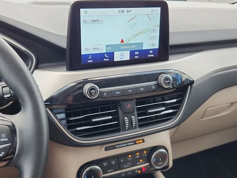 Used 2022 Ford Escape SEL w/ Technology Package image 14