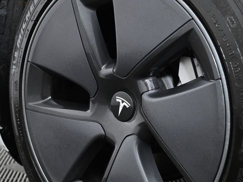 Used 2021 Tesla Model 3 Standard Range Plus image 30