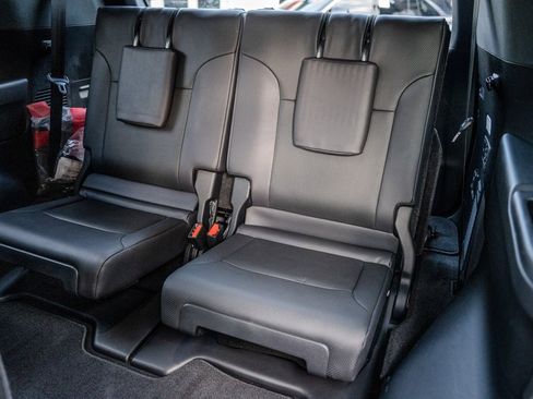 Used 2023 Lexus LX 600 4WD w/ Luxury Package image 22