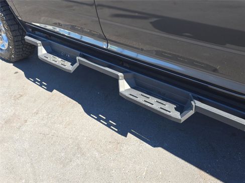 Used 2021 RAM 2500 Big Horn w/ Level B Equipment Group image 11