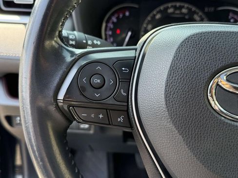 Used 2019 Toyota RAV4 Limited w/ Advanced Technology Package image 33