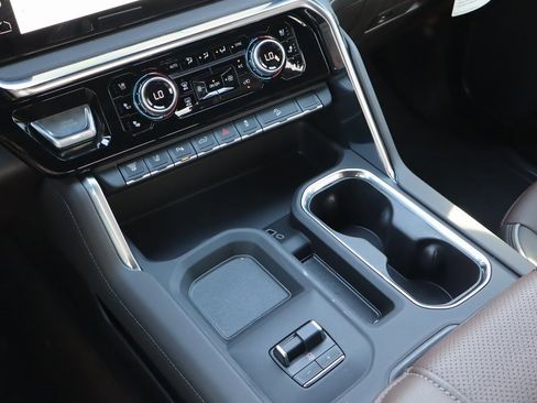 New 2025 GMC Sierra 2500 Denali w/ Denali Reserve Package image 20