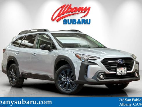 Used 2025 Subaru Outback Onyx Edition image 1