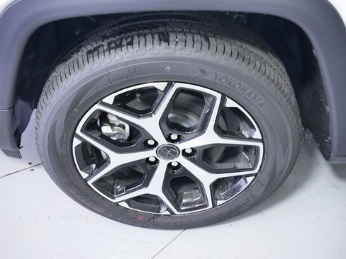 New 2025 Jeep Compass Limited image 21