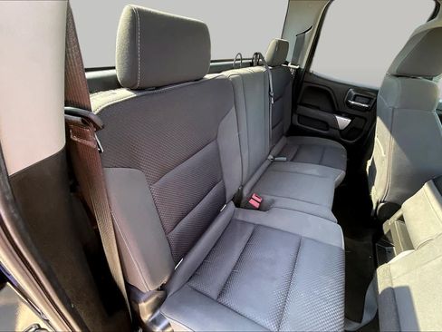 Used 2018 Chevrolet Silverado 1500 LT RWD image 19