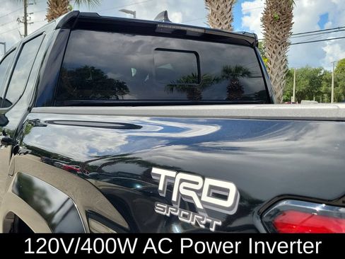 Used 2025 Toyota Tacoma TRD Sport w/ TRD Sport Upgrade Package RWD image 7