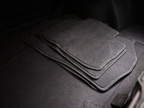 Used 2023 Lexus IS 350 F Sport w/ Navigation Package image 40