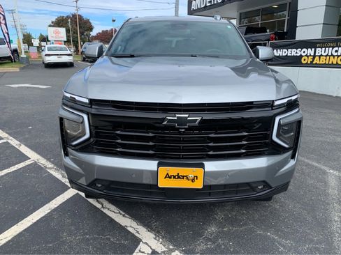 Used 2025 Chevrolet Tahoe RST image 2