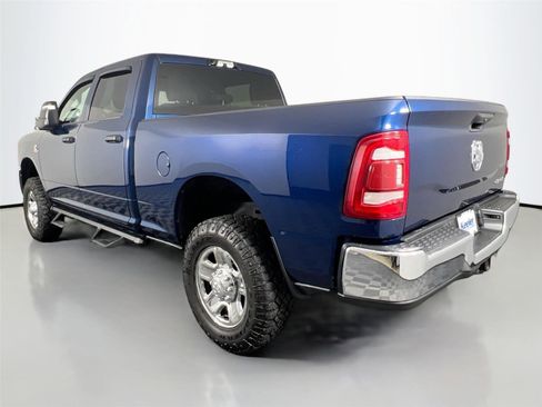 Used 2024 RAM 2500 Tradesman w/ Chrome Appearance Group image 4