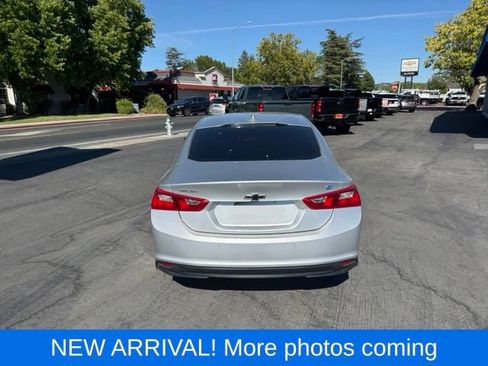 Used 2018 Chevrolet Malibu Hybrid w/ Driver Confidence Package FWD image 7
