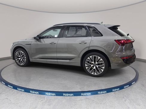 Used 2024 Audi Q8 e-tron Premium Plus w/ Premium Plus Package AWD/4WD image 9