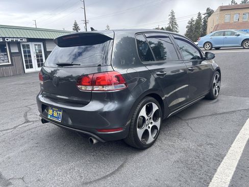 Used 2012 Volkswagen Golf 4-Door FWD image 5