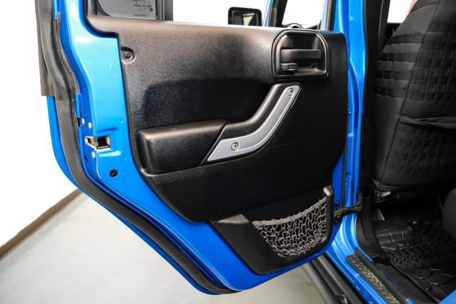 Used 2016 Jeep Wrangler Unlimited Rubicon AWD/4WD image 34