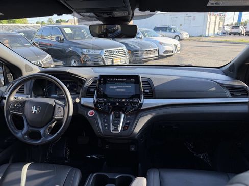 Used 2023 Honda Odyssey Sport image 8