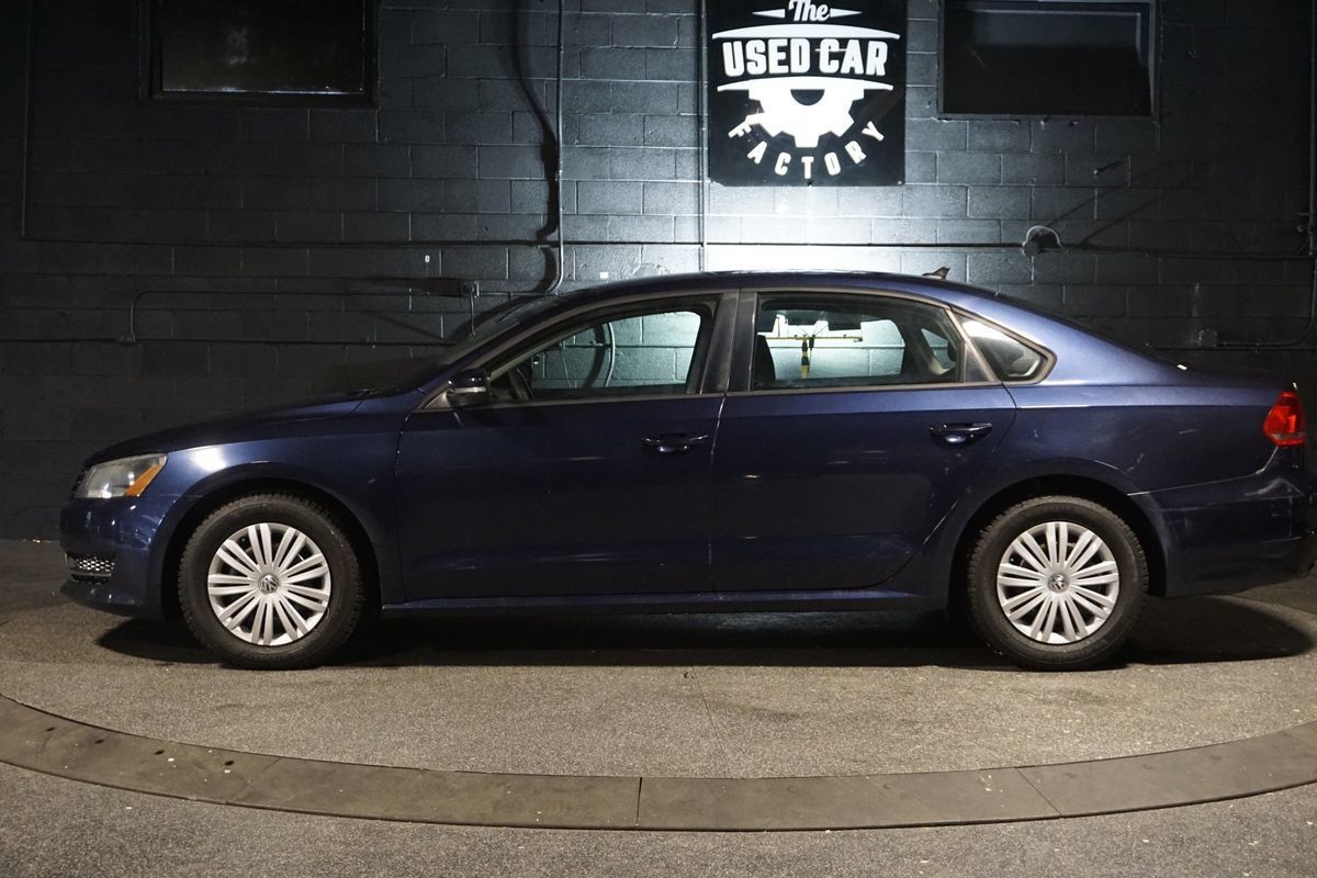 Used 2014 Volkswagen Passat 2.5 S FWD image 2