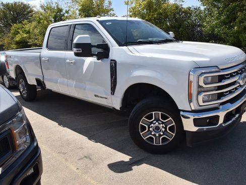 Used 2023 Ford F250 Lariat w/ Lariat Ultimate Package AWD/4WD image 5