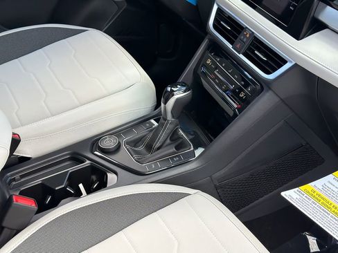 New 2026 Volkswagen Taos SE AWD/4WD image 8