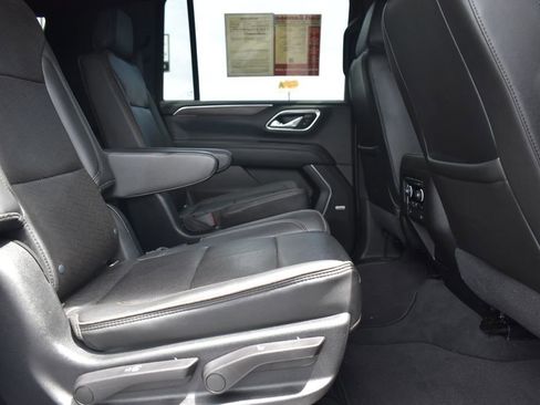 Used 2021 Chevrolet Suburban High Country AWD/4WD image 15