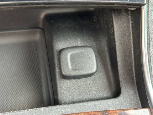 Used 2015 Chevrolet Impala LTZ FWD image 31