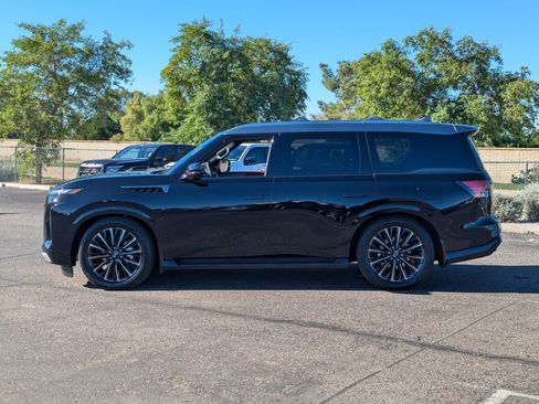 New 2026 INFINITI QX80 Autograph image 2