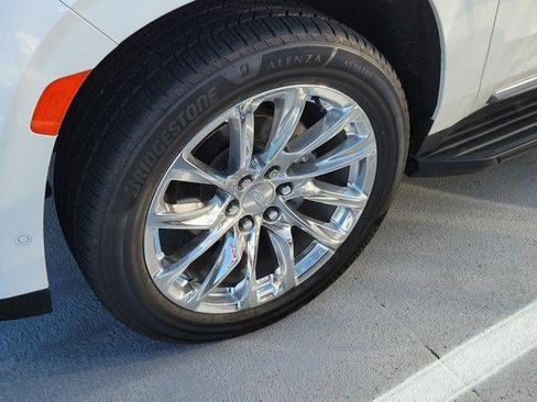 Certified 2021 Cadillac Escalade Premium Luxury Platinum image 4