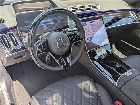 New 2026 Mercedes-Benz S 580 4MATIC Sedan image 3
