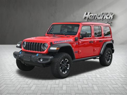 Used 2025 Jeep Wrangler Unlimited Rubicon 4xe w/ Safety Group AWD/4WD image 5