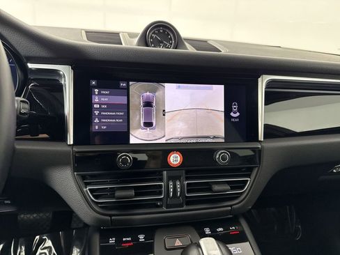 Certified 2023 Porsche Macan Turbo AWD/4WD image 29
