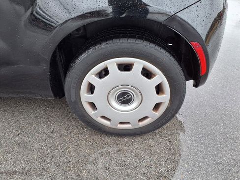 Used 2015 FIAT 500 Pop image 25