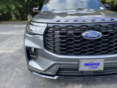 Used 2025 Ford Explorer ST-Line w/ Premium Package RWD image 14