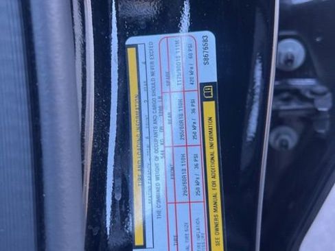 Used 2025 Jeep Grand Cherokee L Laredo image 30