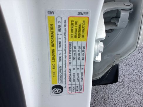 Used 2024 Buick Encore GX Preferred image 38