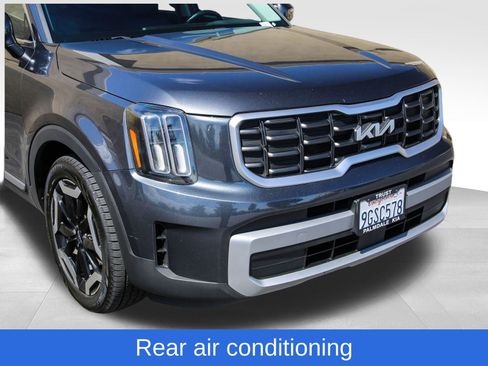 Used 2023 Kia Telluride S w/ S Sunroof Package image 6
