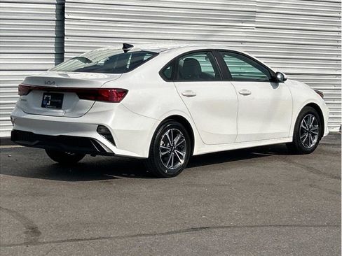 Used 2023 Kia Forte LXS image 3