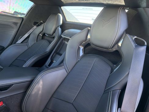 Used 2024 Chevrolet Corvette Z06 w/ Z07 Performance Package image 18