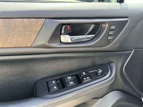 Used 2016 Subaru Outback 3.6R Limited AWD/4WD image 17
