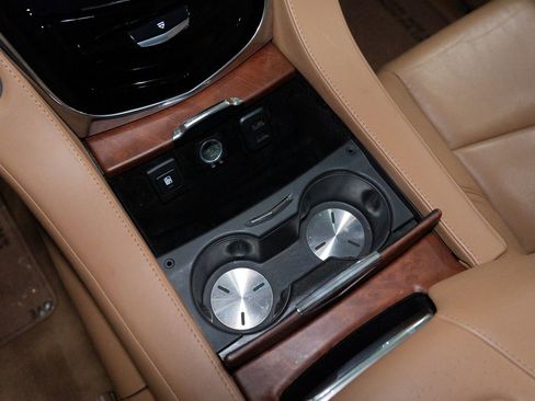 Used 2016 Cadillac Escalade ESV Platinum AWD/4WD image 64