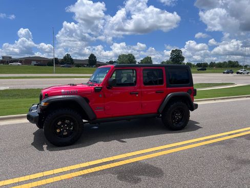 Used 2025 Jeep Wrangler Unlimited Sport S 4xe AWD/4WD image 8