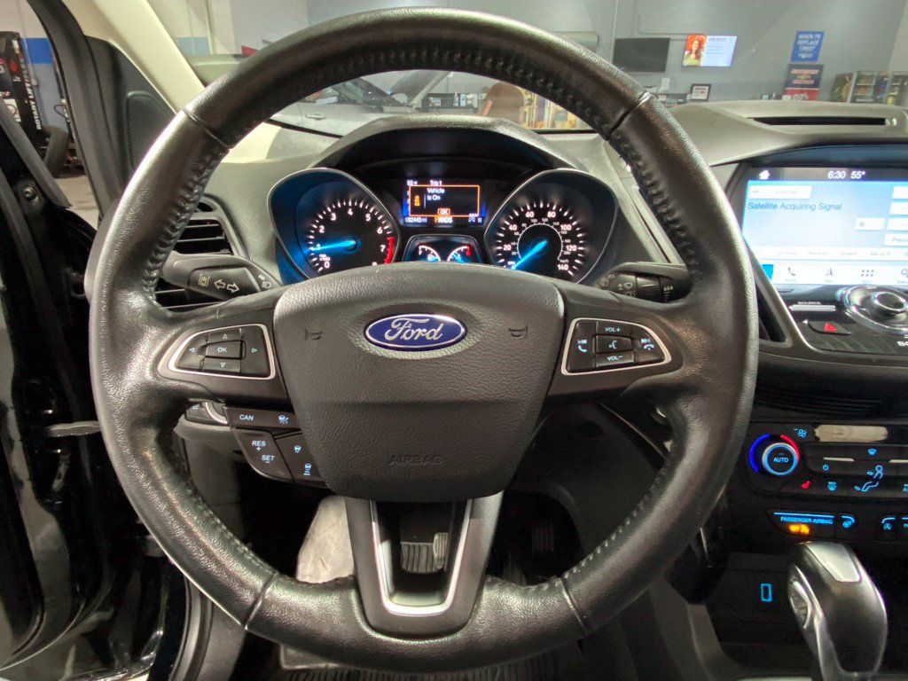 Used 2018 Ford Escape Titanium w/ Ford Safe & Smart Package AWD/4WD image 20