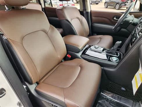 Certified 2024 INFINITI QX80 Premium Select w/ Cargo Package image 14