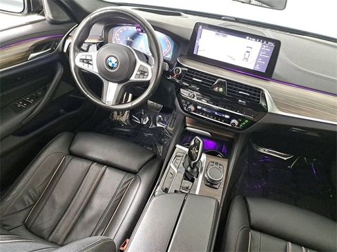 Used 2021 BMW M550i xDrive image 14